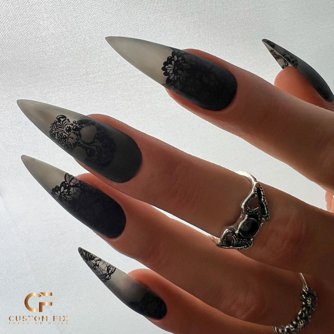 35 Matte Black Nails Ideas 2024 | Goth nails, Rose nails, Black nails with  glitter